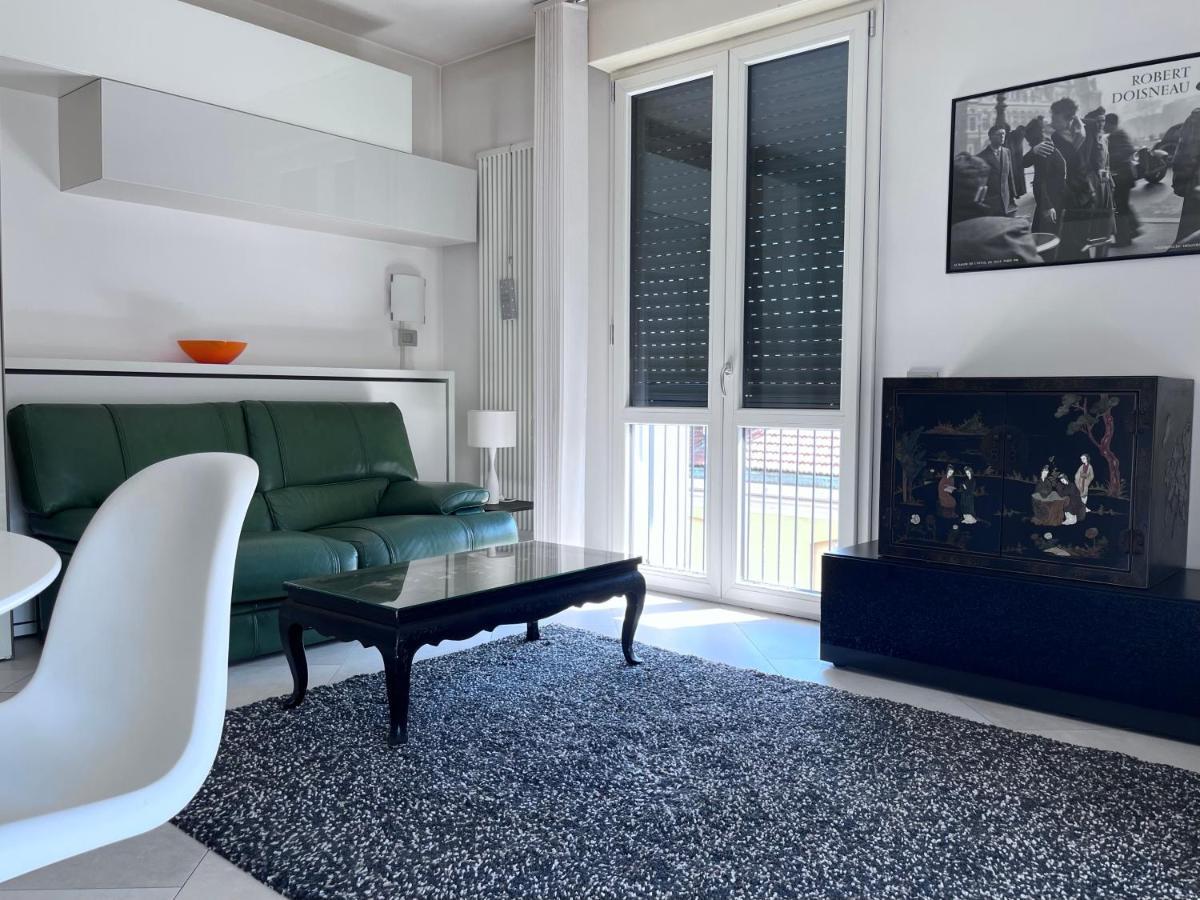 Villa Fenix Milano Buitenkant foto