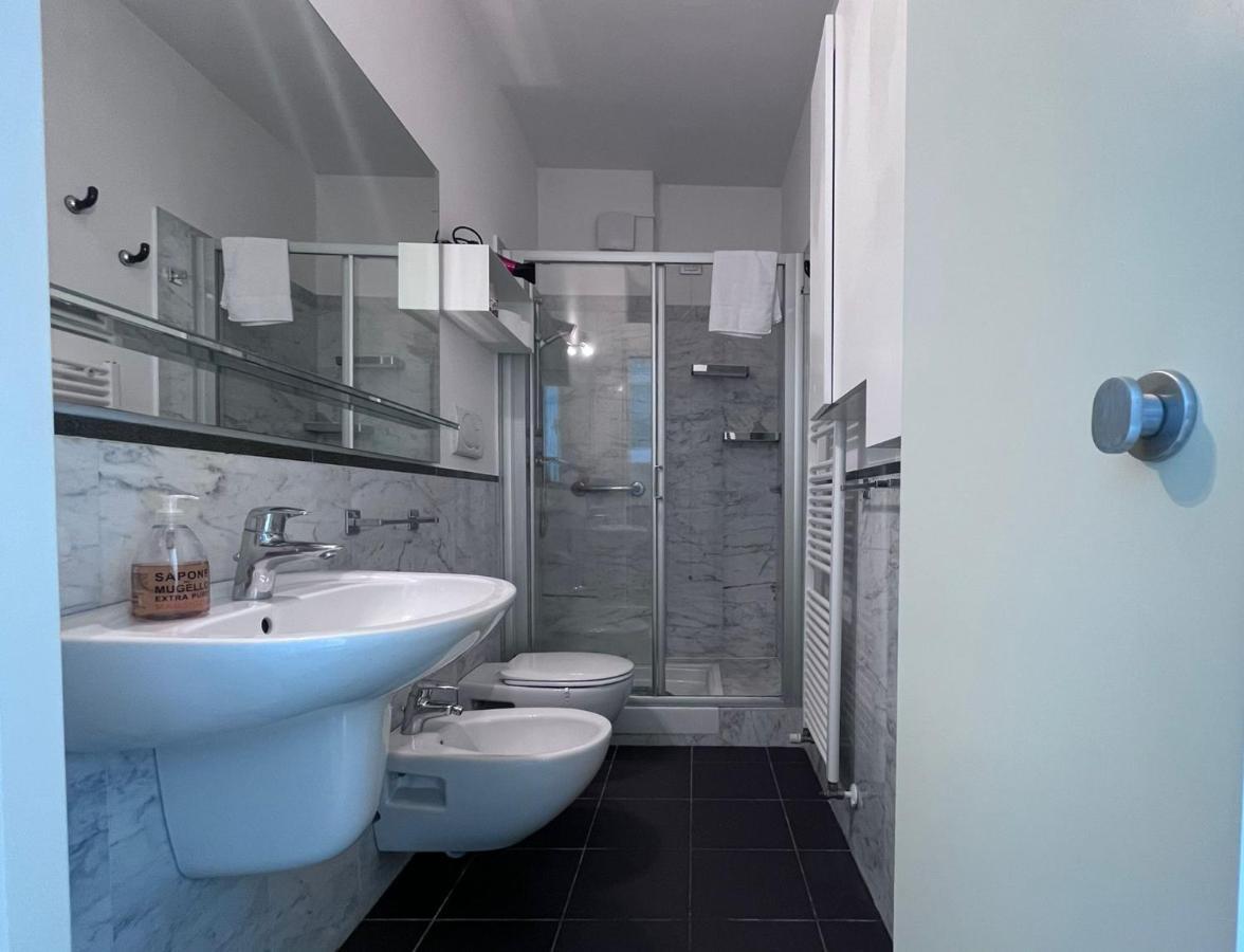 Villa Fenix Milano Buitenkant foto